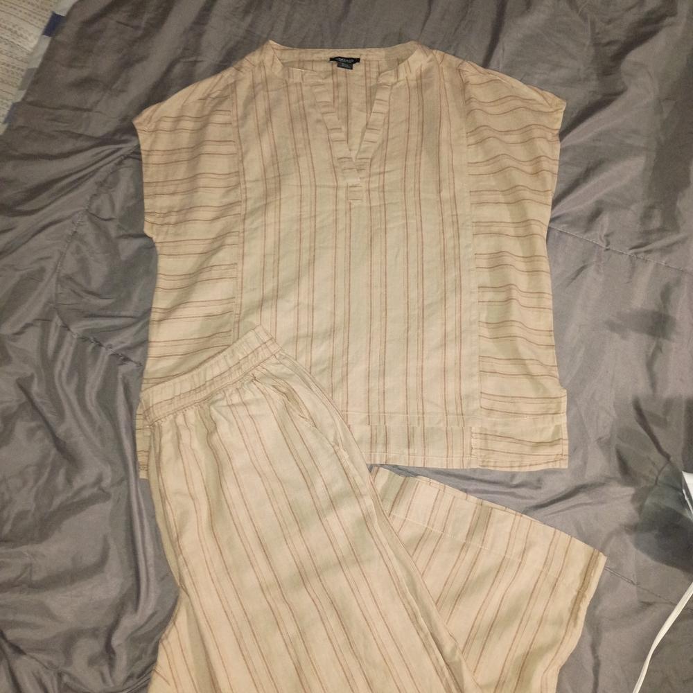 Jones New York Beige and Red Striped Apparel